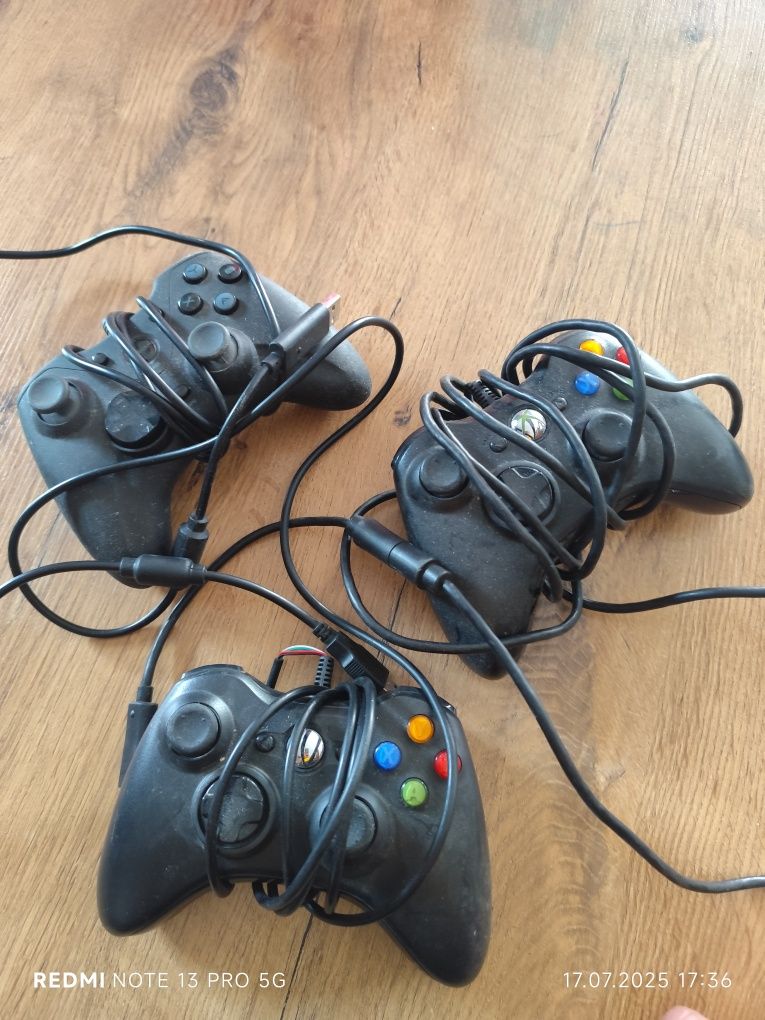 3 x pad Xbox 360 uszkodzone
