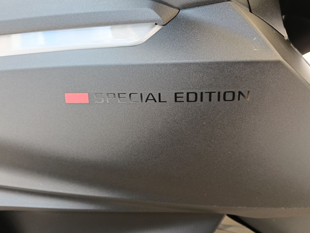 Honda forza 125 special edition