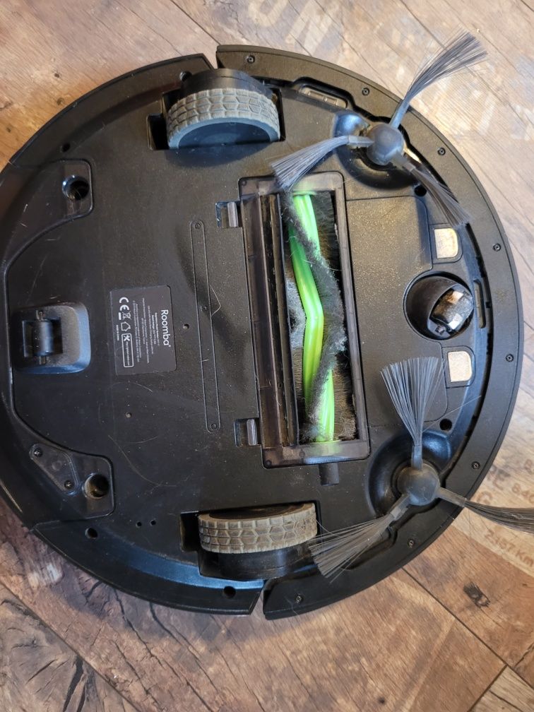 Sprzedam używany odkurzacz z mopowaniem iRobot Roomba Combo