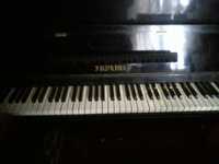 Продам пианино Украина.