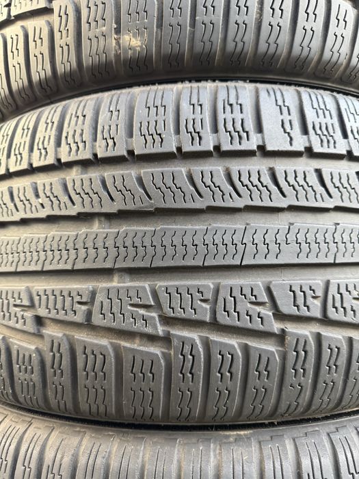 245/45/17 Nokian WR A3