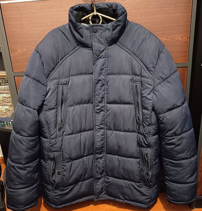 Продам чоловічу куртку (зима) синього кольору