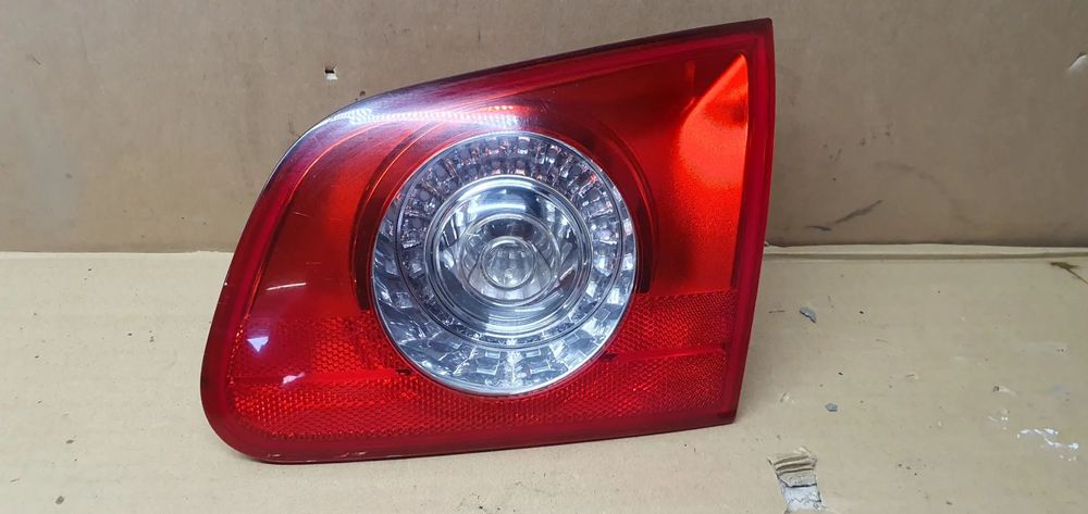 Lampa prawy tył tylna prawy w klapę VW Passat B6 Kombi 3C9945094