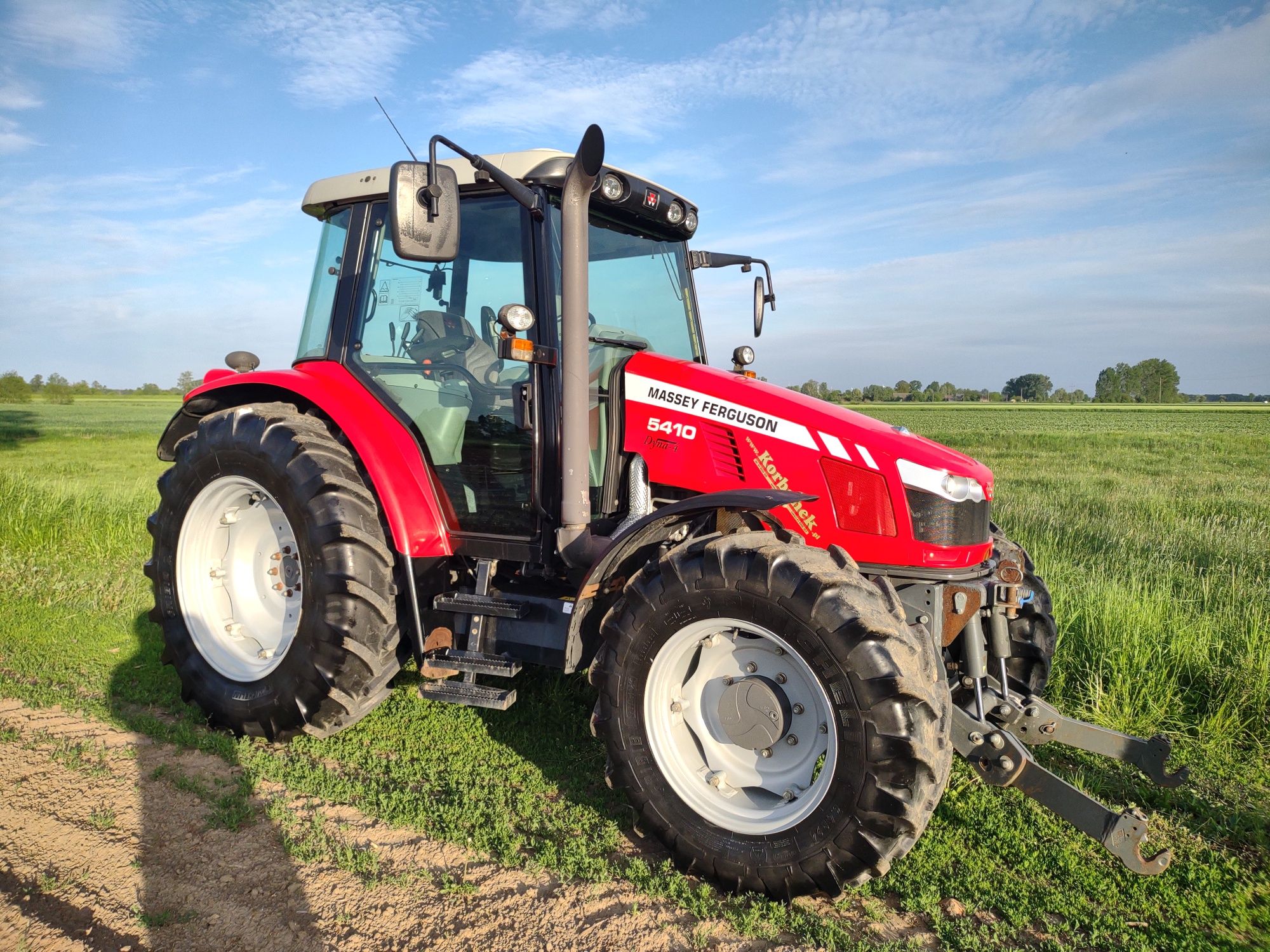 Sprzedam ciągnik rolniczy Massey Ferguson 5410, rok produkcji 2012