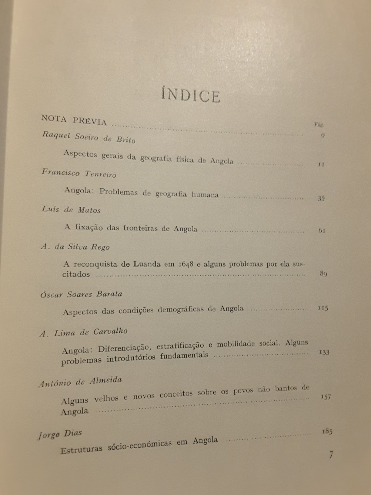 O Ministério das Finanças. Subsídios para a sua História / Angola 1964