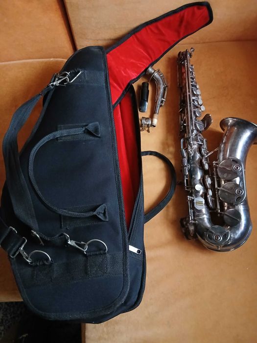 Саксофон альт Amati Classic deluxe