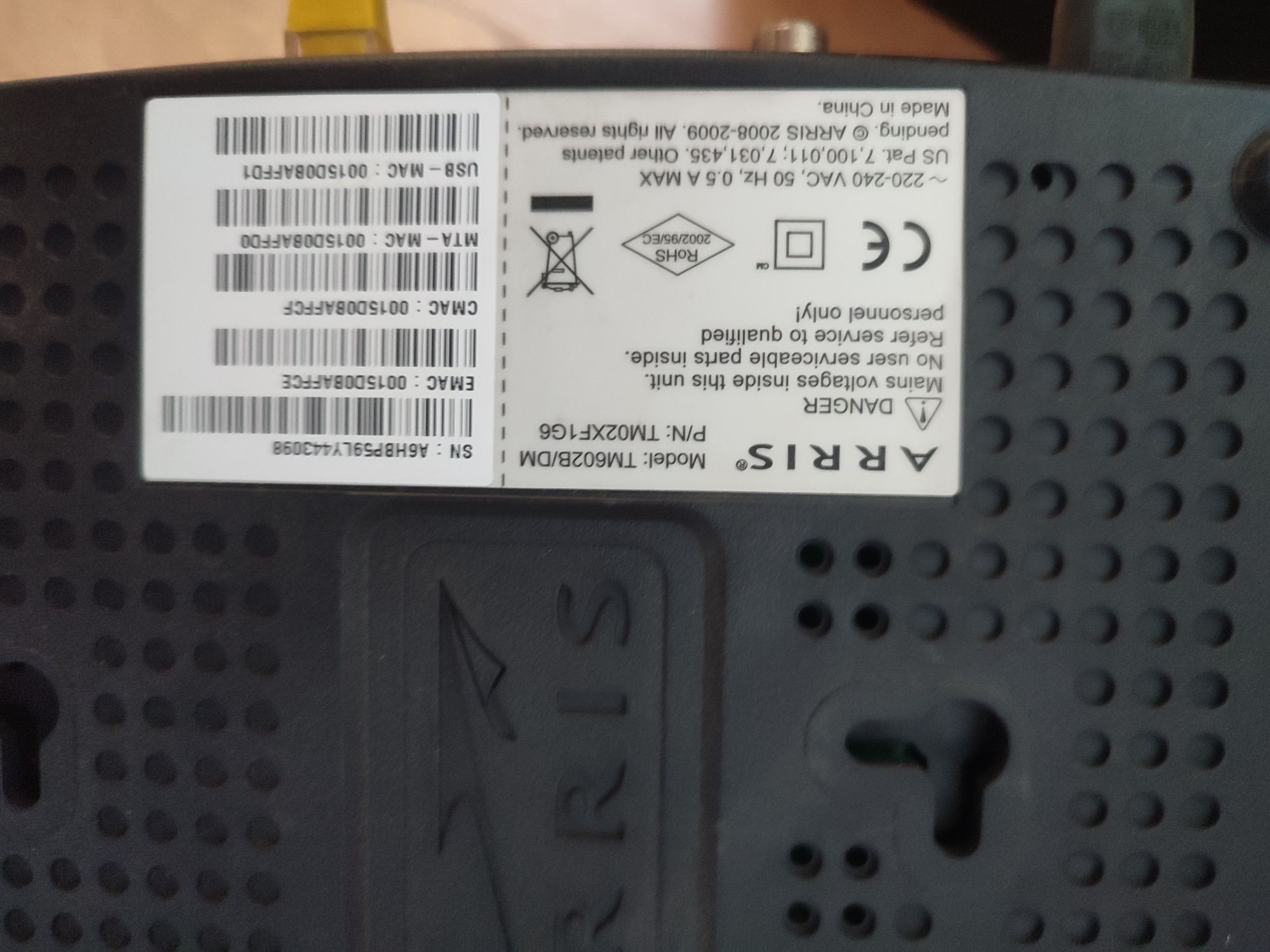 Router wifi  z przewodami