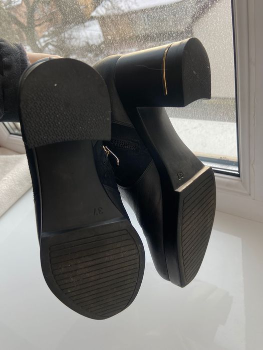 Шкіряні ботильони