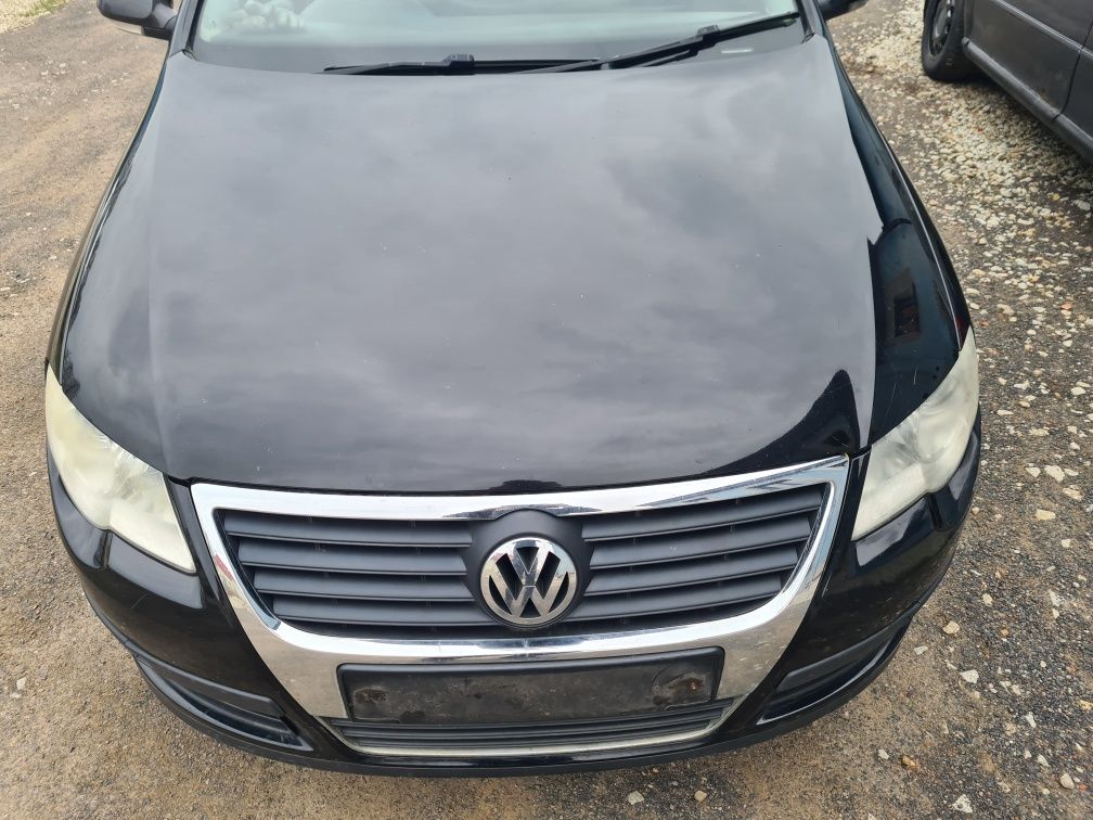 MASKA pokrywa silnika czarna VW Passat B6 2007r L041