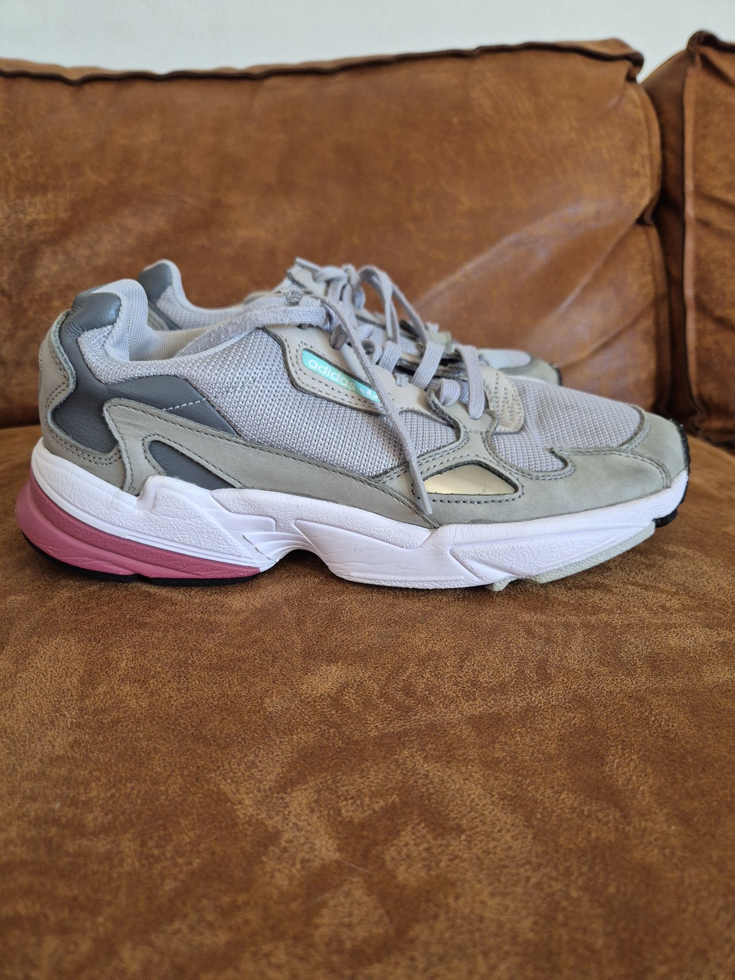 Adidas Falcon 40 skórzane buty adidasy sneakersy