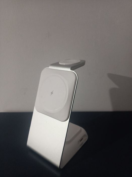 Stacja ładowania bezprzewodowego do urządzeń Magsafe dla Apple 4in1