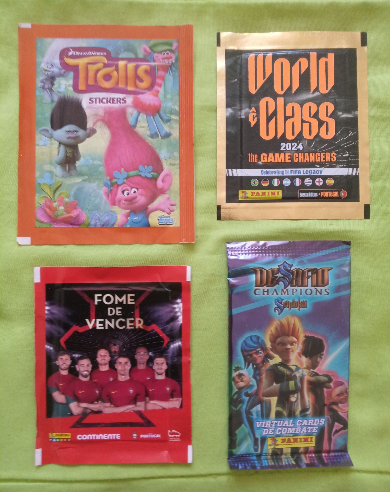 16 Saquetas Seladas + 4 CROMOS futebol