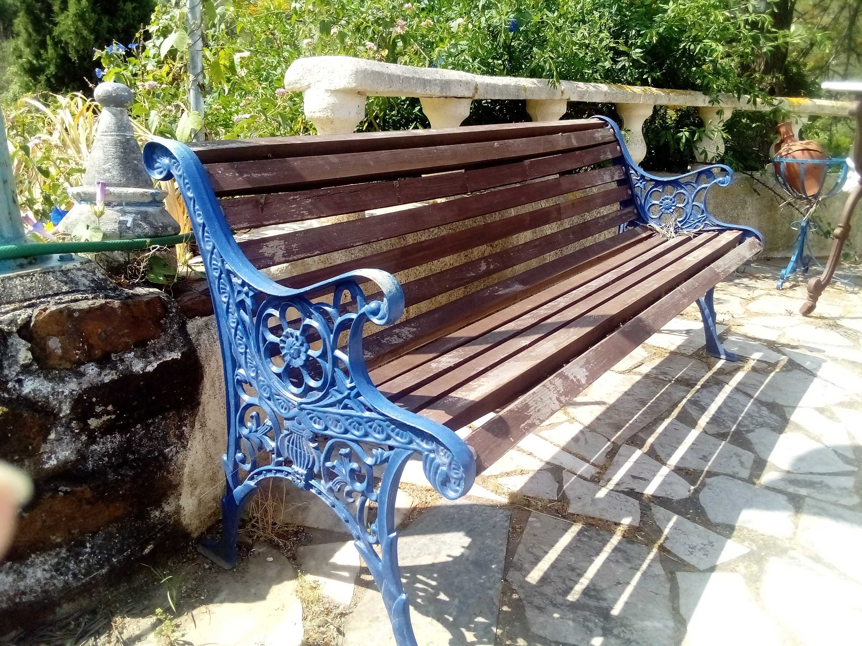 Bancos de Jardim