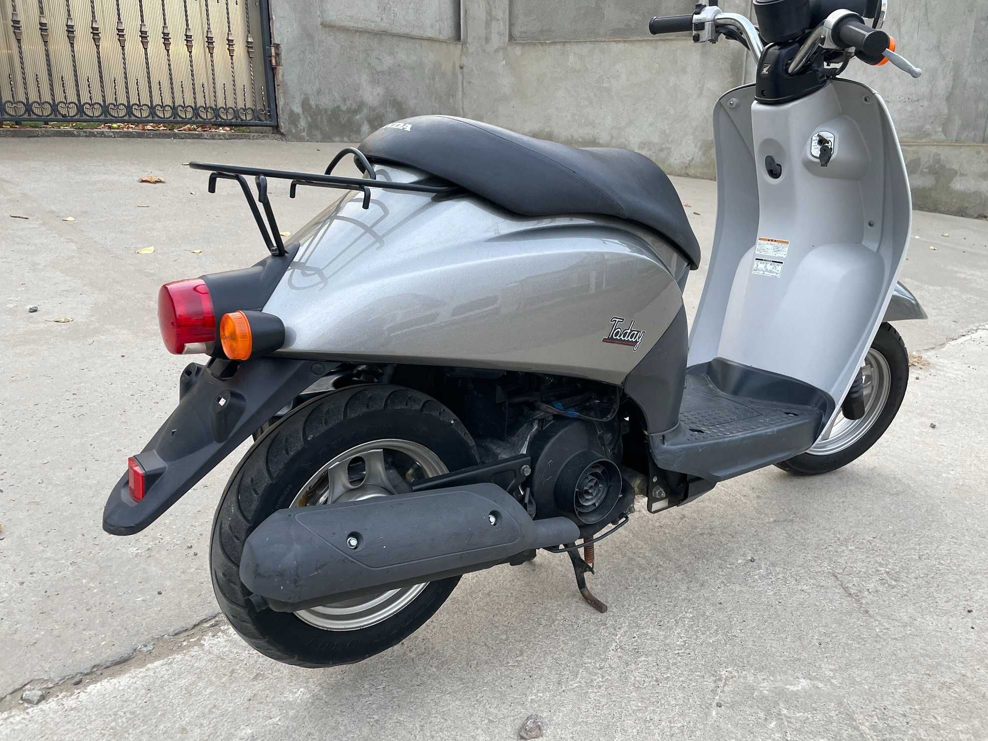 Продам мопед Honda Today AF-61