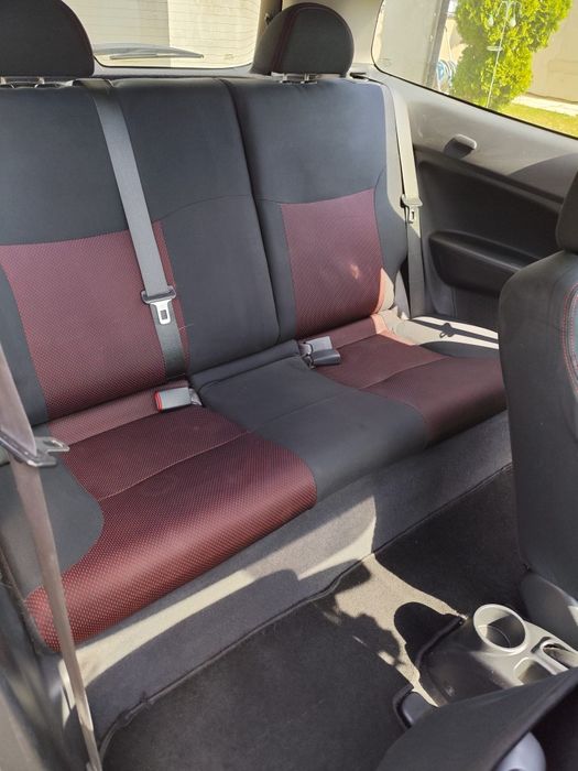 Honda Civic VII Hatchback 1.6 16V Sport Bar 110KM (81kW) 2005