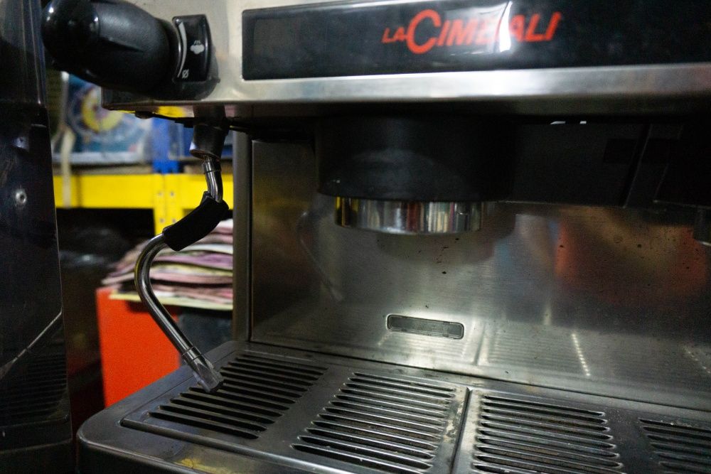 Máquina de Café LaCimbali M22 Premium