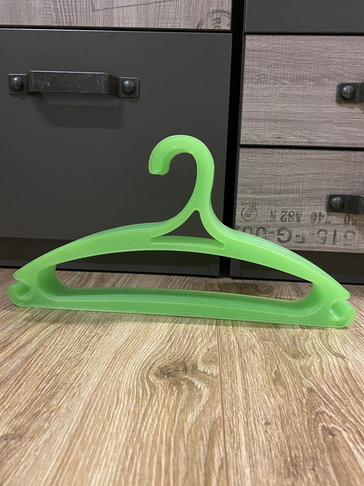 Zestaw 10 wieszaków zielonych, Ikea