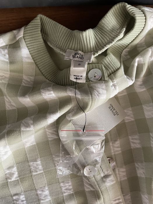 Kardigon River Island