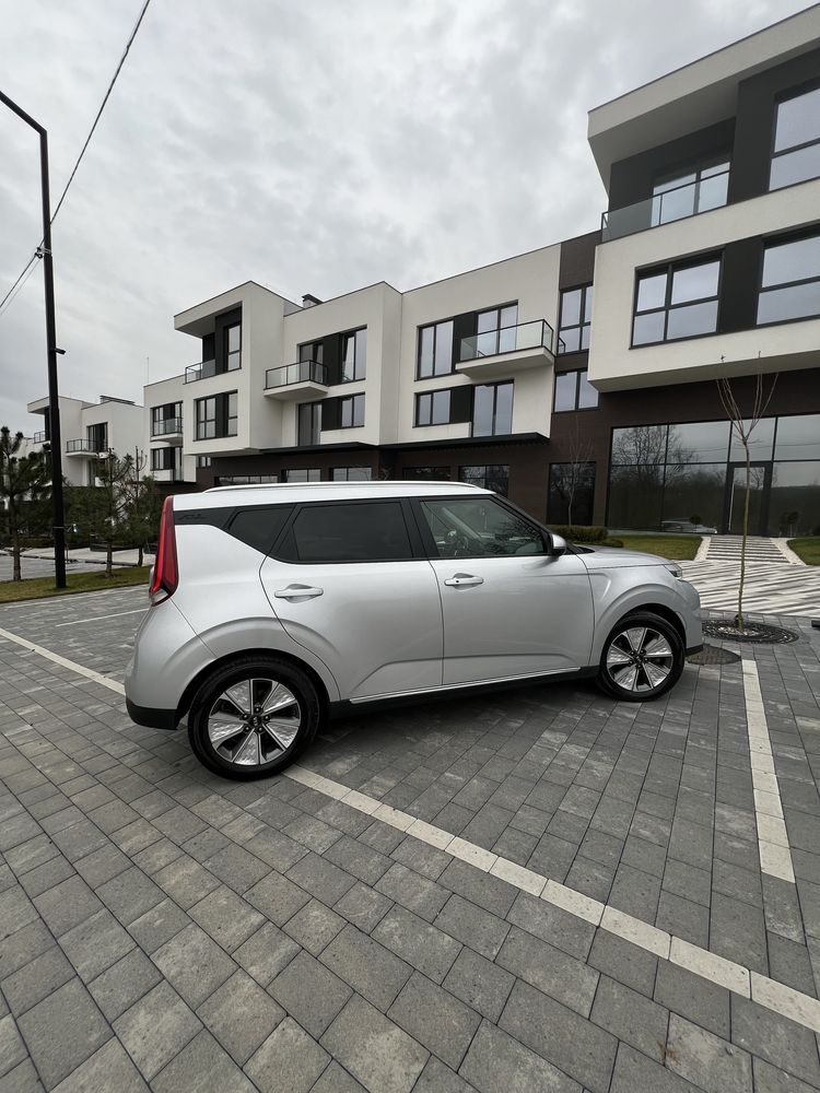 KIA Soul EV 2020рік