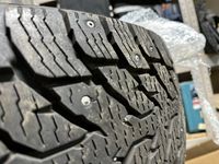 Шины Nokian 285/70 R17 зима шип соснояние новых