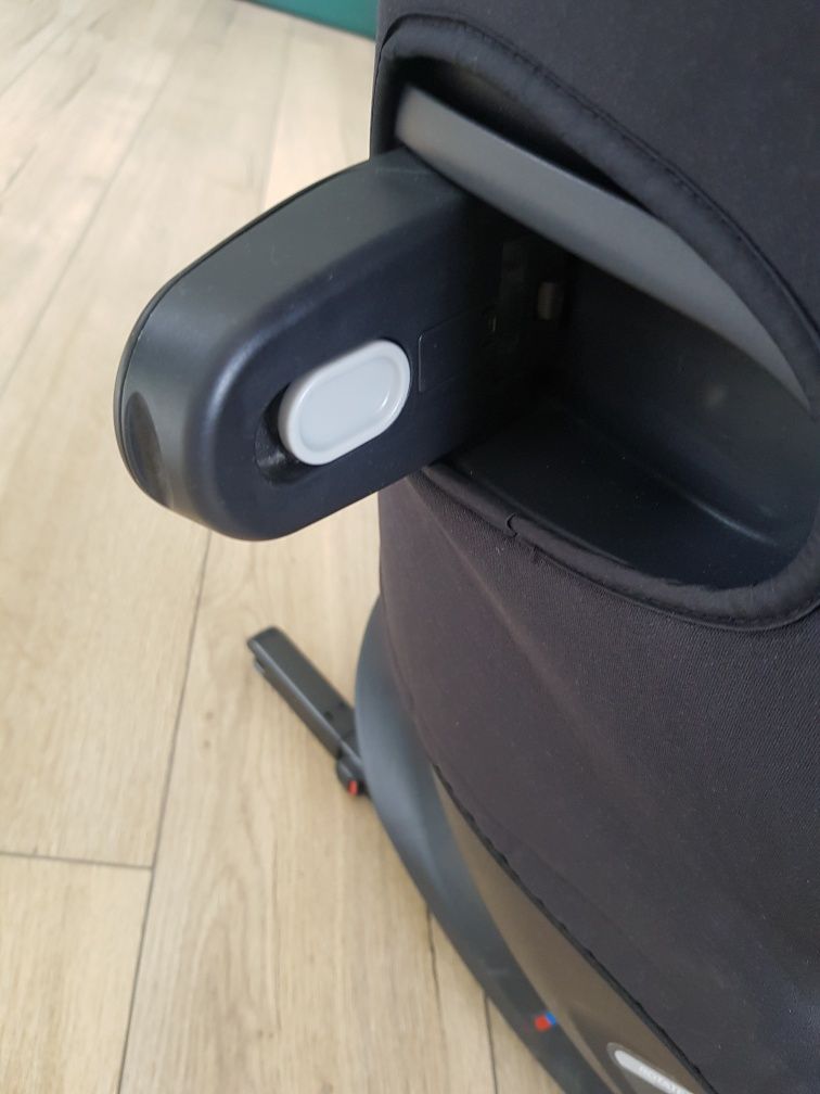 Fotelik samochodowy Joie isofix