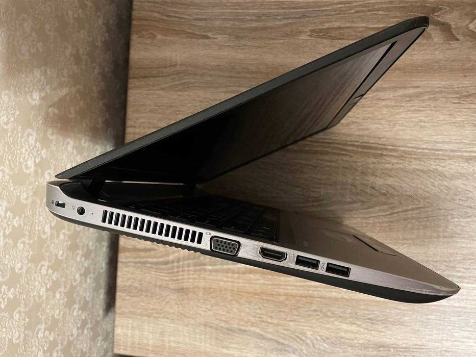 Ноутбук  Hp 8101  I5-6200U На запчастини або під відновлення