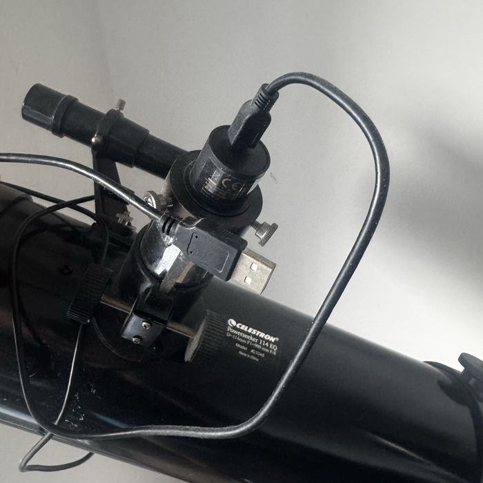 Teleskop celestron powerseeker 114eq plus mikrookular full hd