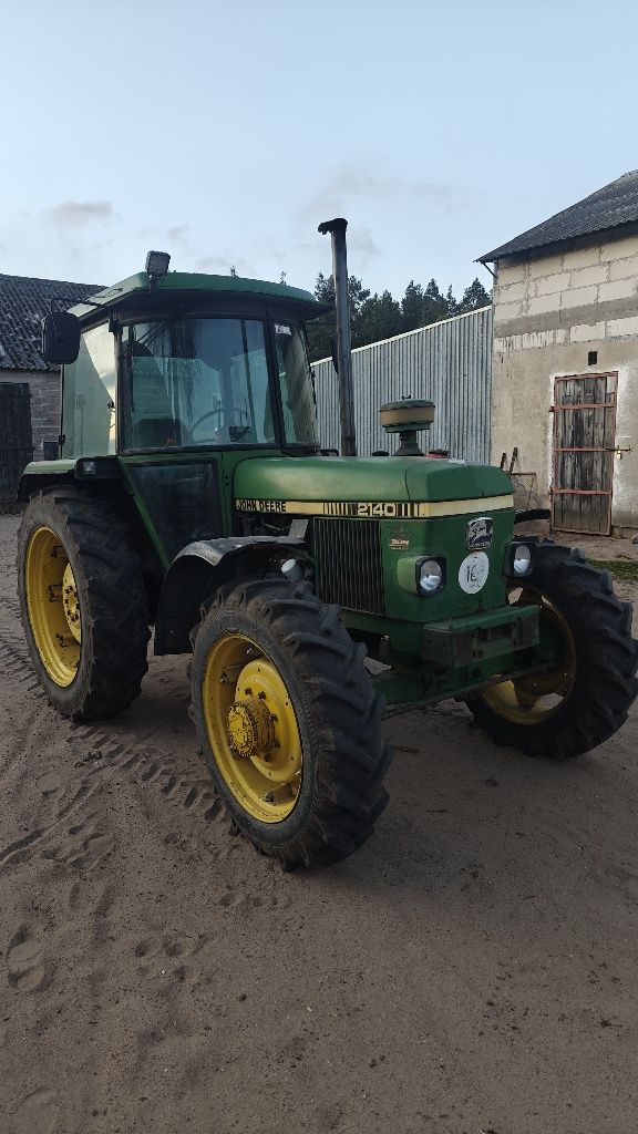 John Deere 2140  82km