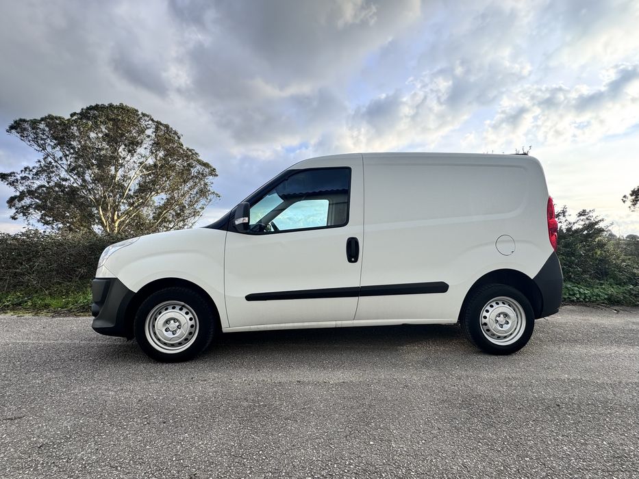 FIAT DOBLO 1.3 multijet 2014 iva dedutivel