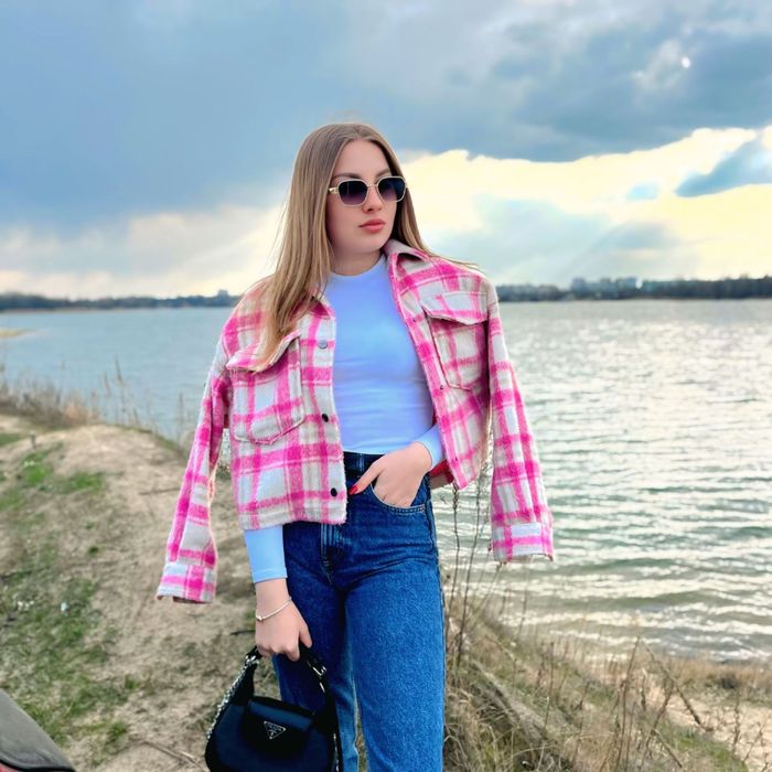 Бомбер Zara жіночий