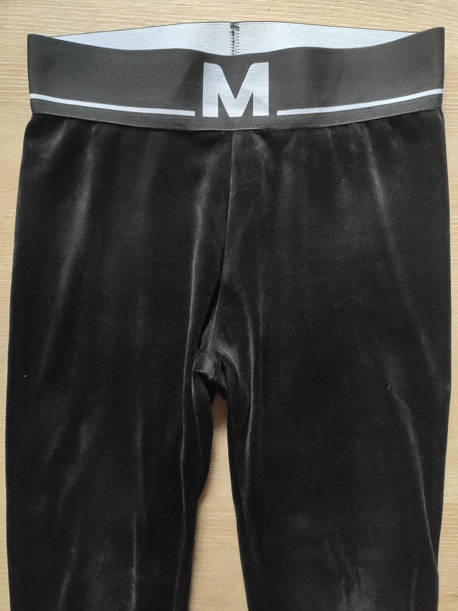 Czarne spodnie legginsy welurowe L/XL