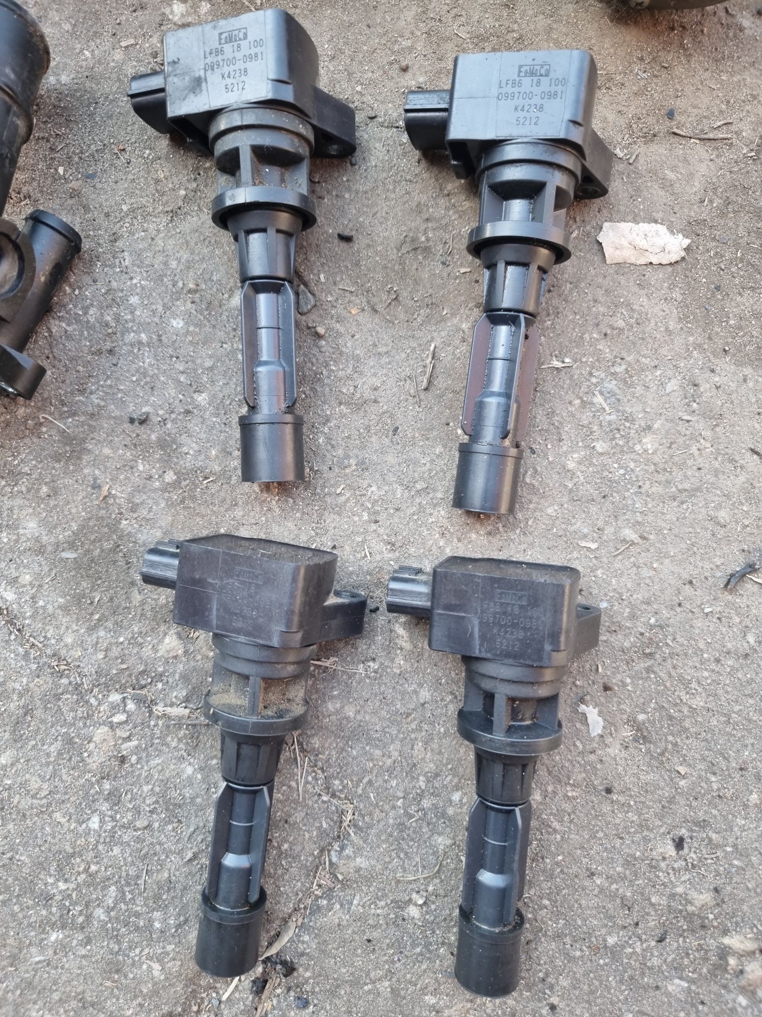 Впускной коллектор mazda 5 6 LF GG  02-07 L341-13-100J