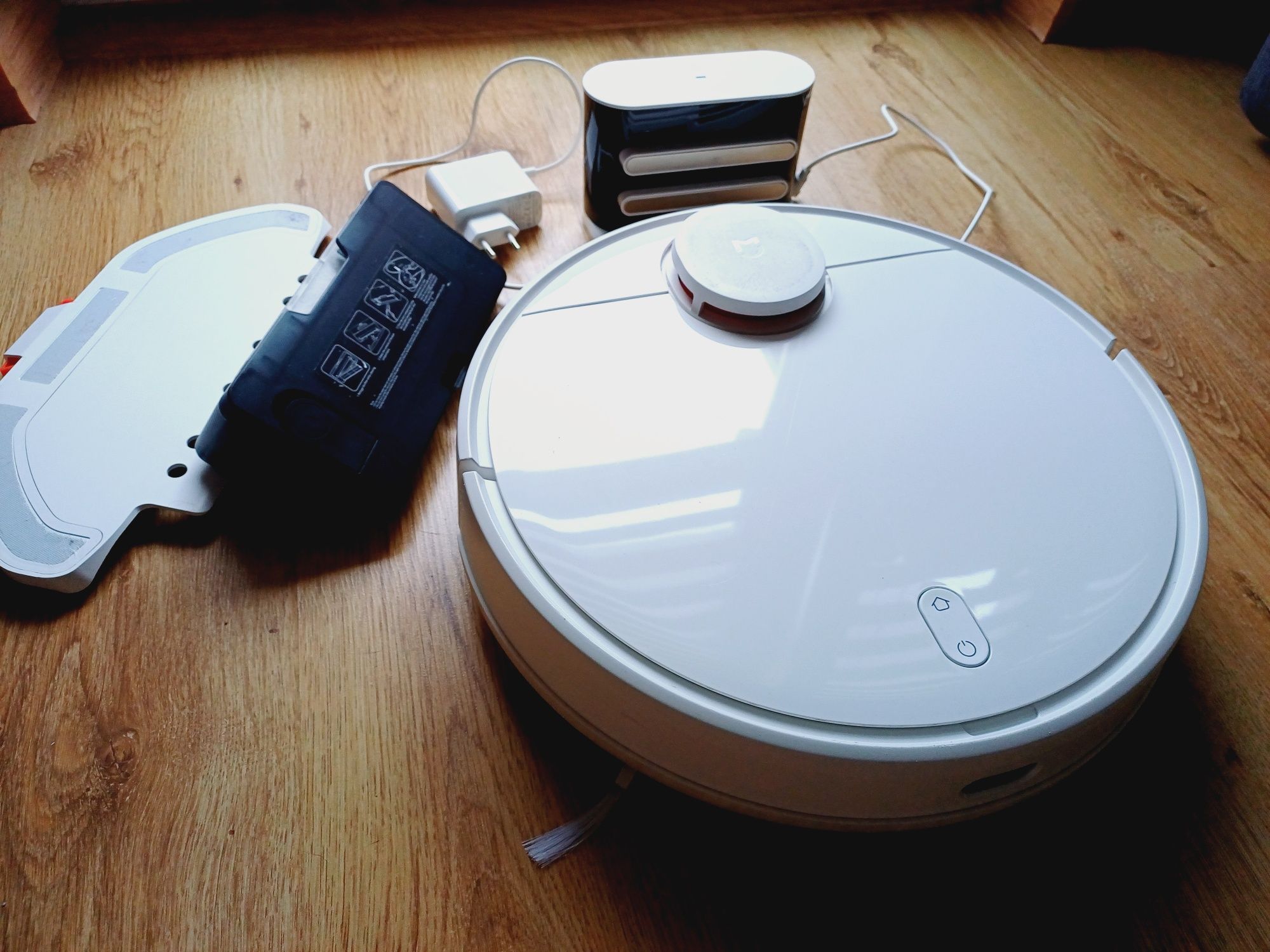 Robot sprzątający Xiaomi Mi Robot Vacuum Mop Pro Biały Odkurzacz