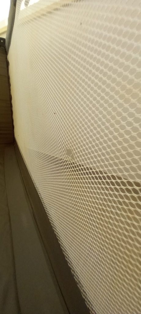 Vendo cama de viagem para criança