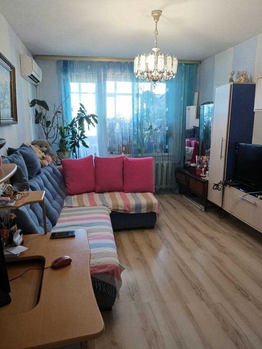 Продається 3-кімнатна квартира по вул. Героїв Дніпра