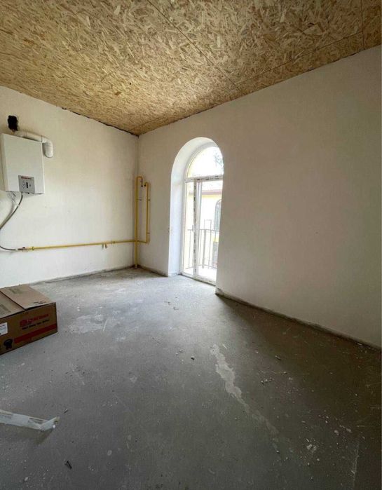 Квартира з балконом газове опалення передмістя столиці