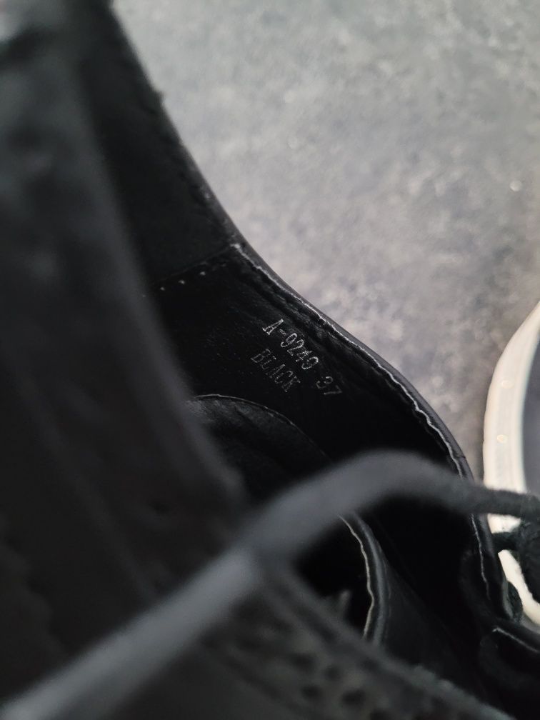 Czarne buty mokasyny oksfordki cyrkonie zdobione rozmiar 37