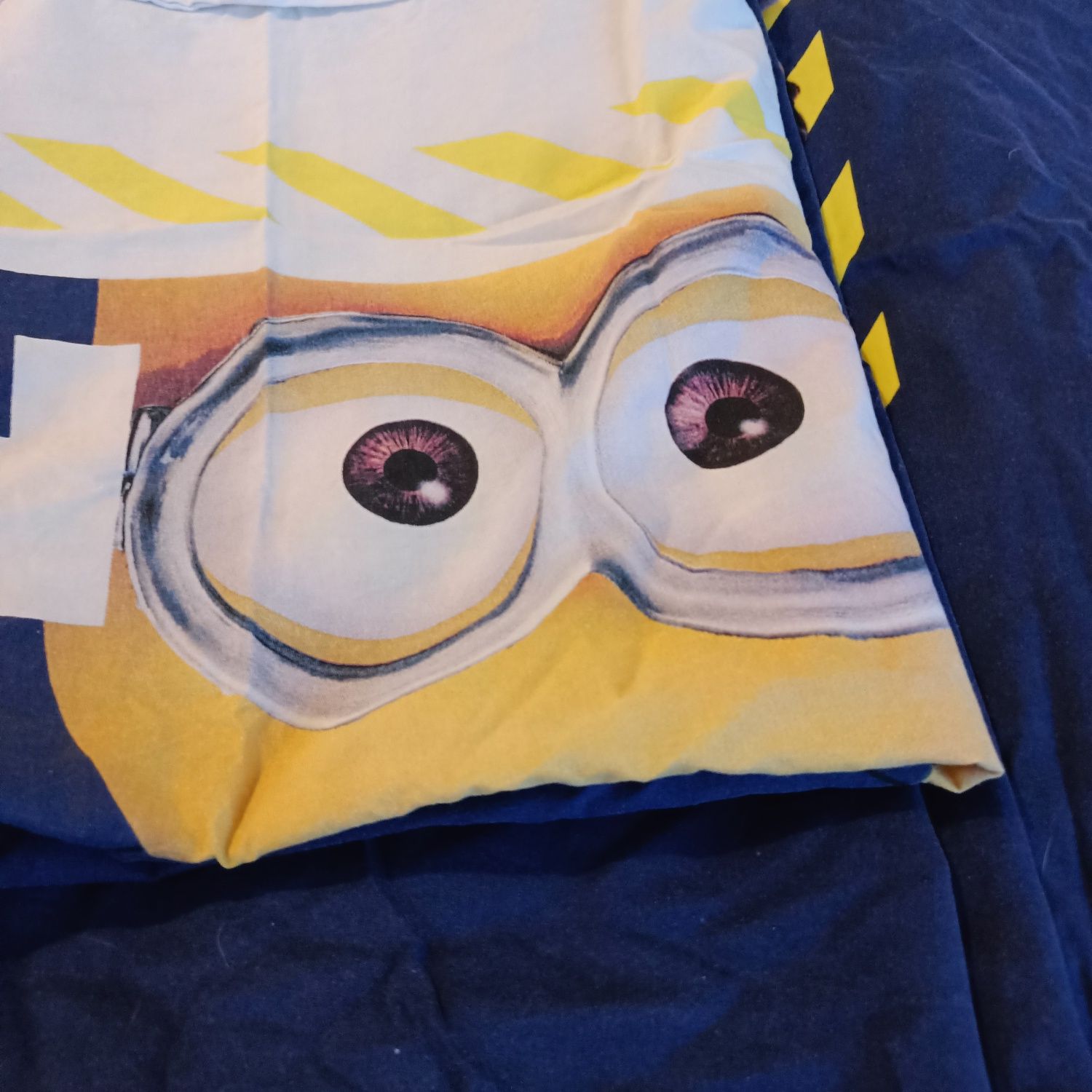 Pościel 150x200  Minionki i poduszka 70x80