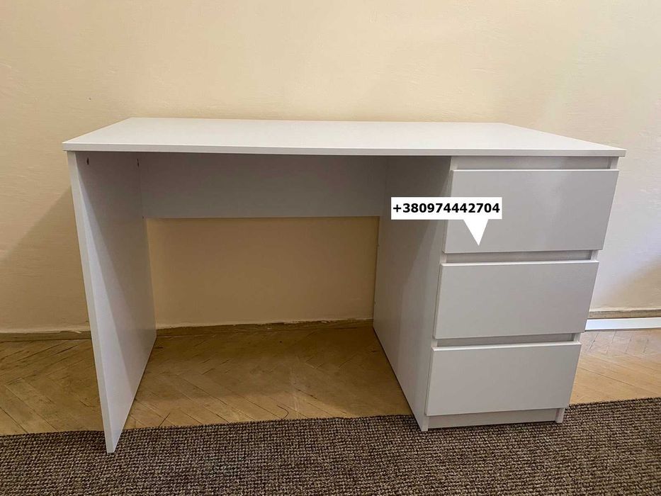 Збірка меблів для дому. Скласти меблі. Зібрати меблі.