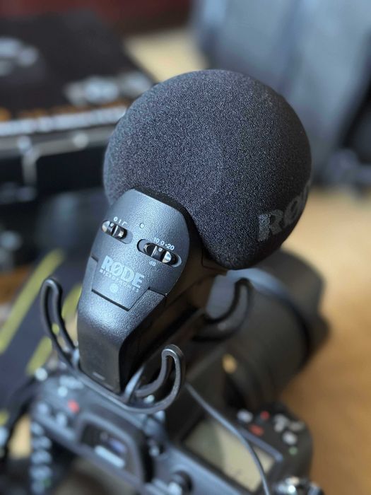 Nikon D7200 + Nikkor 18–105mm + mikrofon RØDE Stereo VideoMic Pro