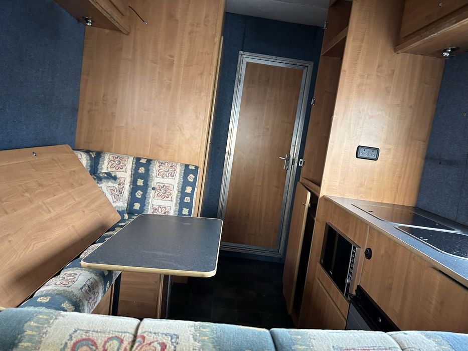 Kamper koniowoz  Iveco 2w1