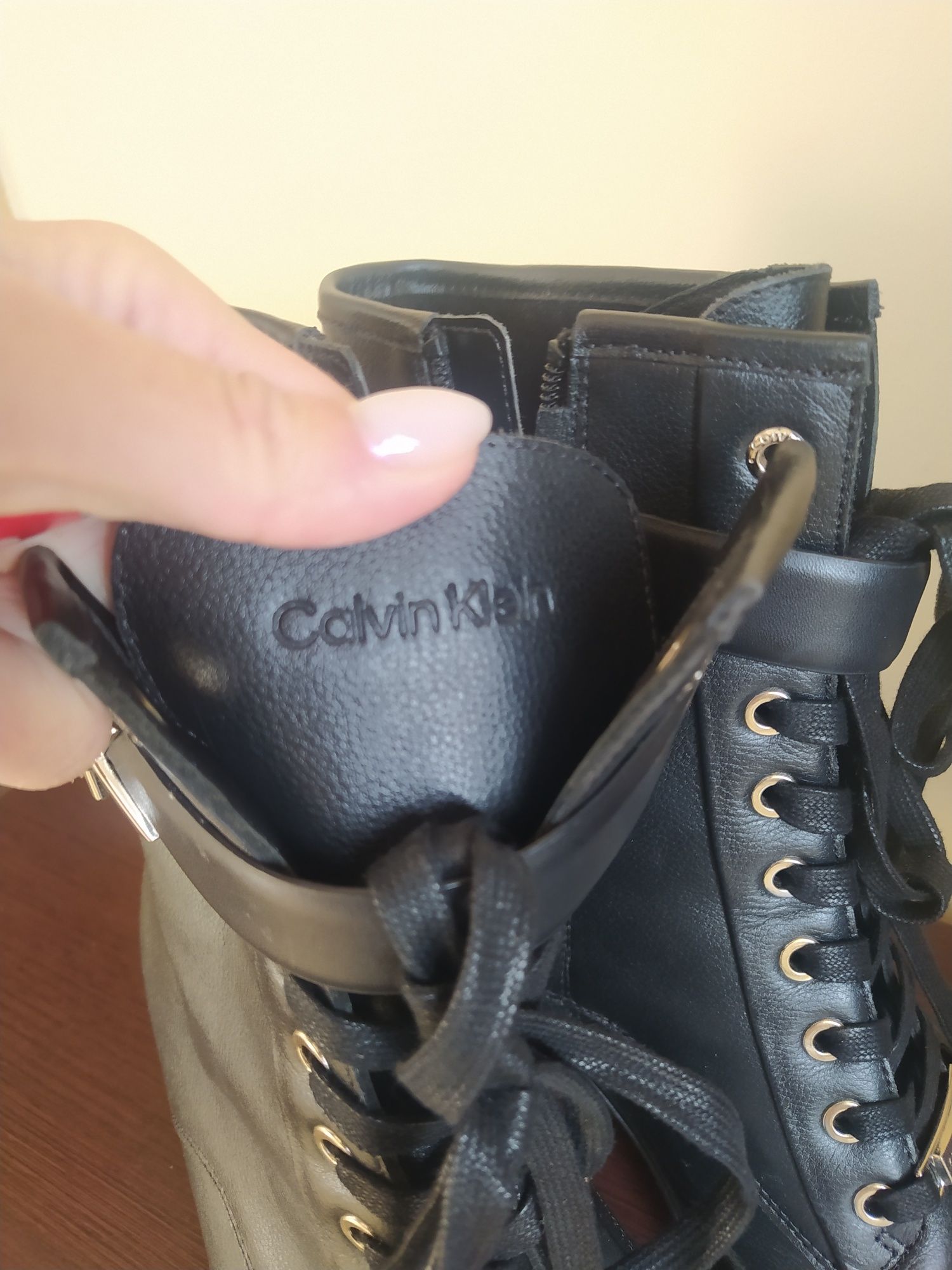 Botki kozaki czarne skóra korku Calvin Klein okazja