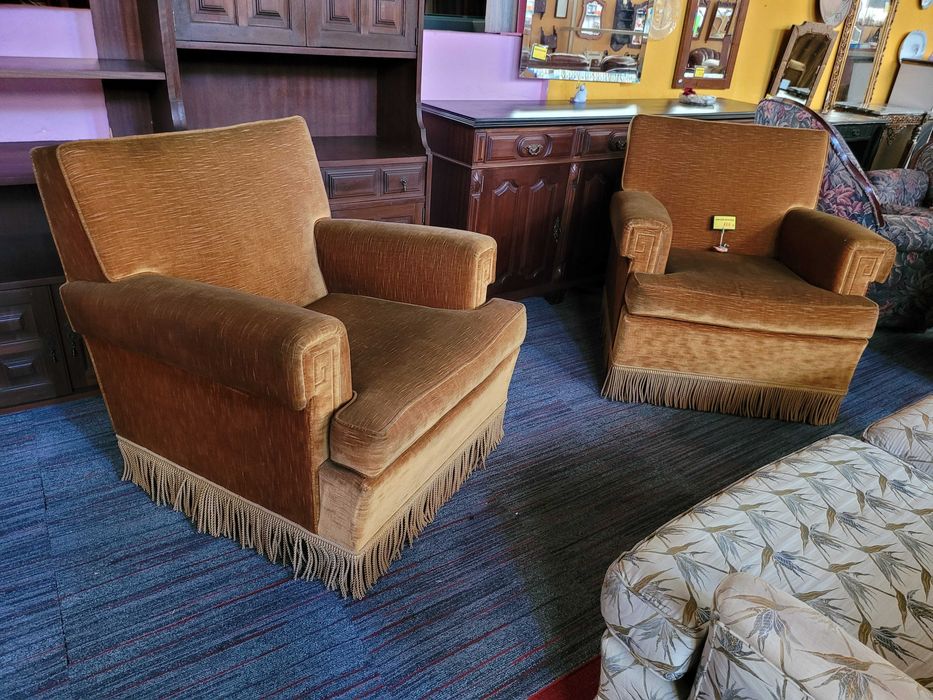 Sofás individuais antigos mas em óptimo estado - Va