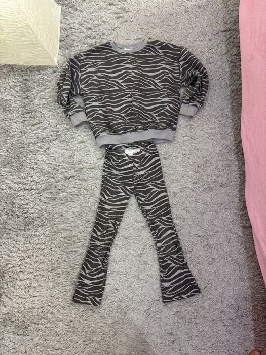 Комтюм на дівчинку  зебра Zara 5-6 років світшот фліс