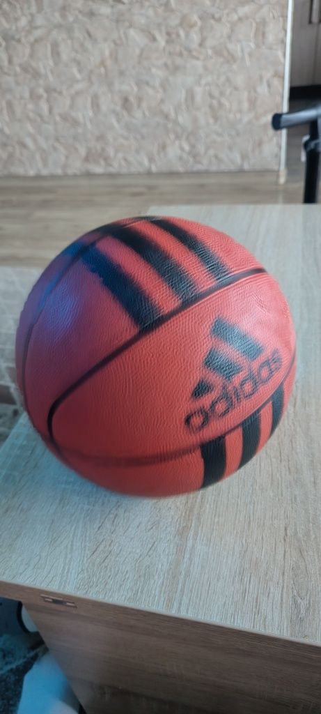 Piłka do koszykówki adidas