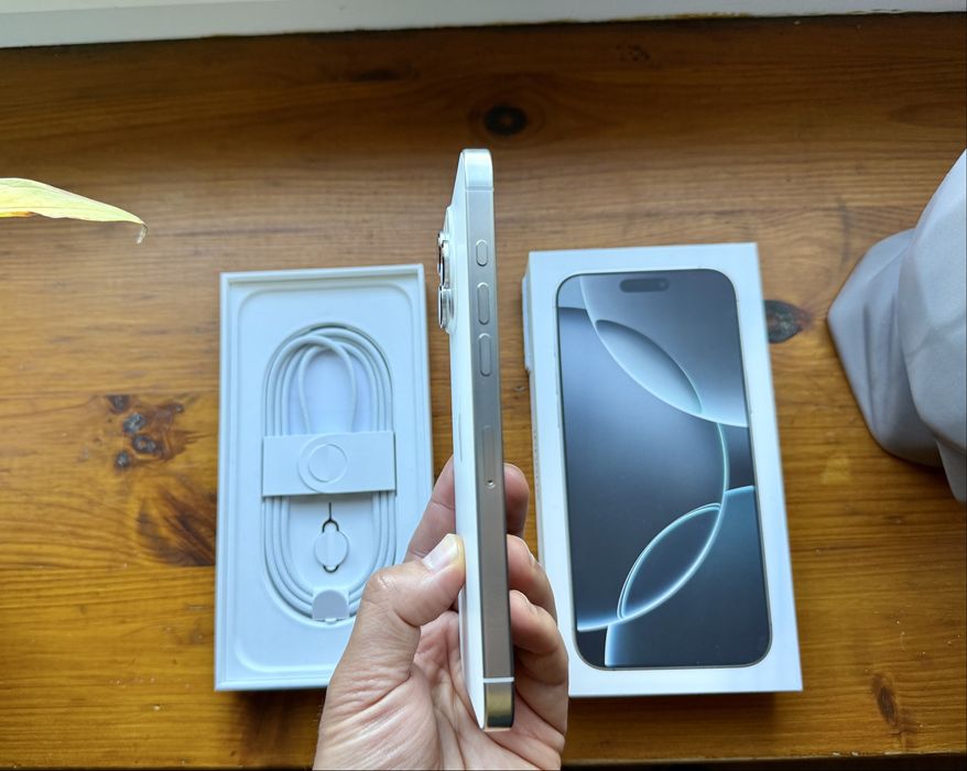  Apple iPhone 16 Pro Max 256GB White Titanium / Gwarancja / 100%
