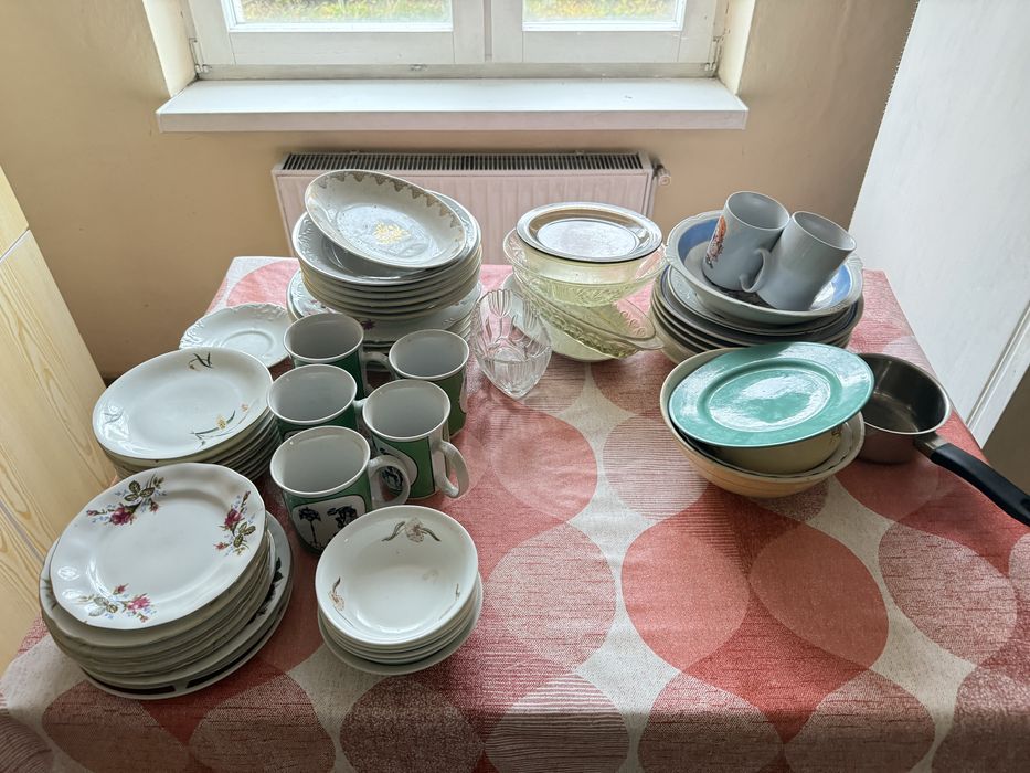 Talerze, kubki, miseczki