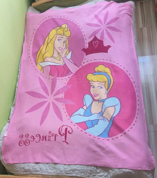 Koc kocyk polarowy różowy Księżniczki Disneya Aurora Kopciuszek