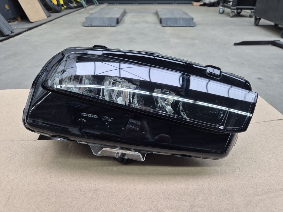 Citroën C3 Aircross lift 2023r lampa prawa przednia eu OEM