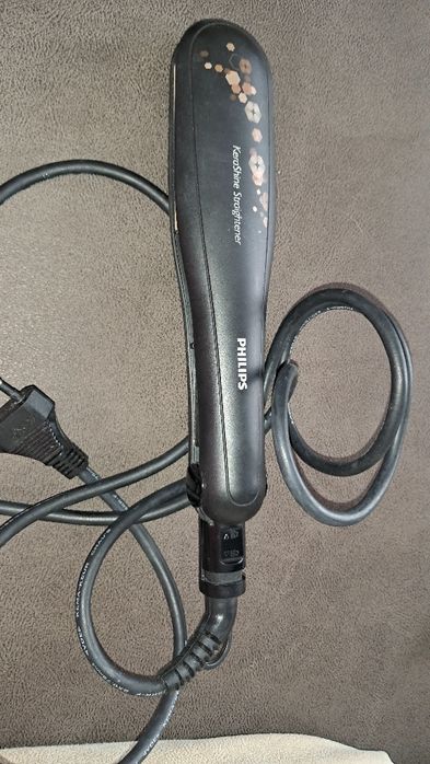 Утюжок для выпрямления волос с ионизацией,  стайлер  Philips